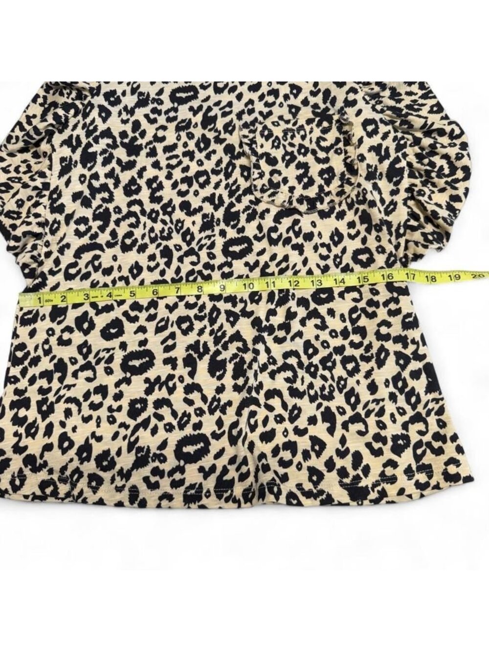 3/$20 Leopard Print Ruffled Flutter Sleeve Blouse Top Women's Small Summer - Picture 6 of 7